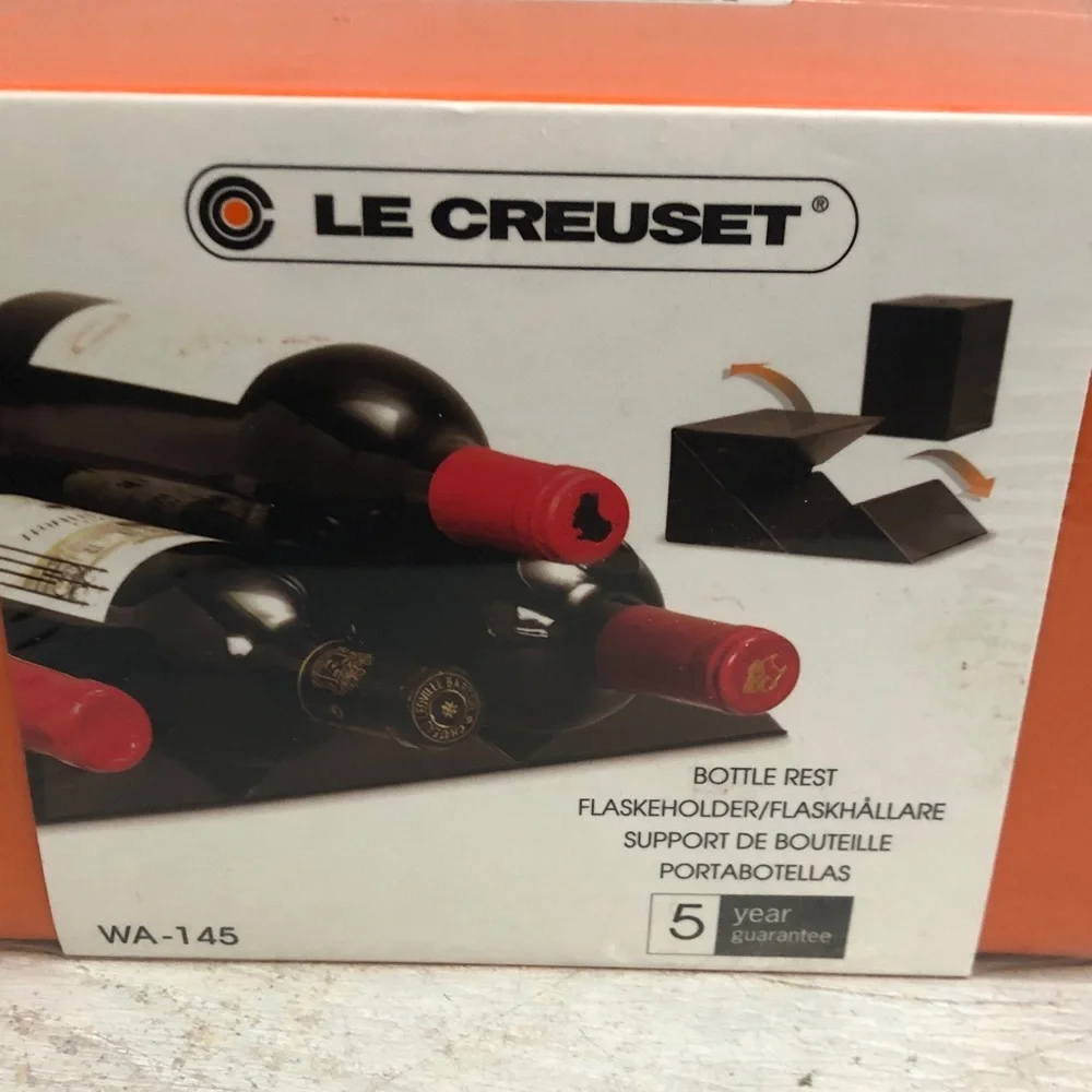 Le Creuset Wine Bottle Rest Orange Fold Out Wine Rack NEW NIB